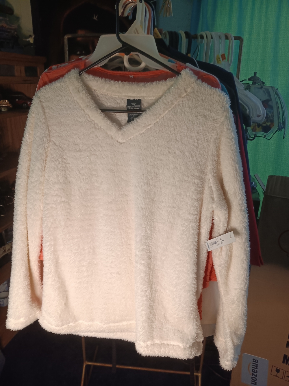 Faded Glory Cream Fuzzy V-Neck Women's Sweater